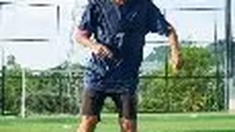 法兰克福对决卡拉巴克：历史交锋显霸主风范！